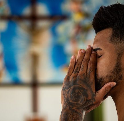 O PAPEL DA RELIGIÃO NA SOCIEDADE MODERNA